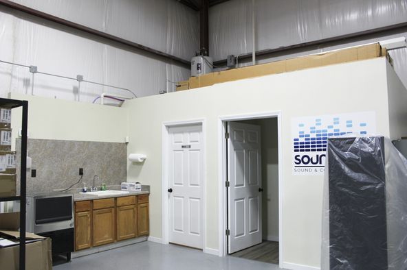 Commercial Warehouse Cypress Cove Flowood, MS: 104 Cypress Cv, Flowood, MS 39232